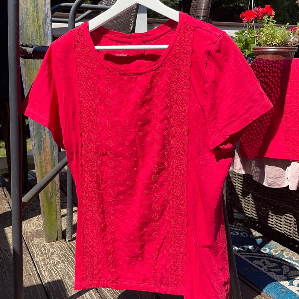 Beautiful red top